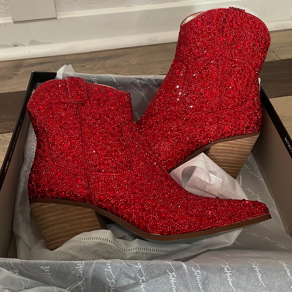 Betsey Johnson Diva Rhinestone